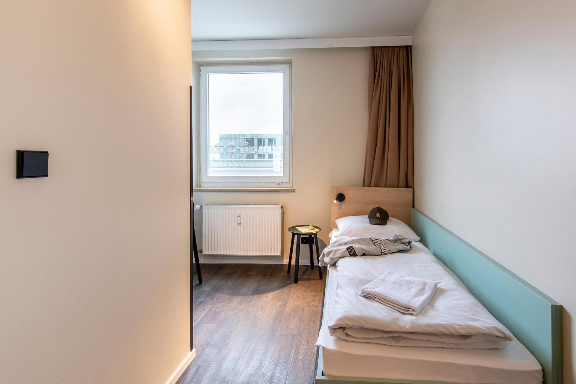 Meininger Center Hotel 3*
