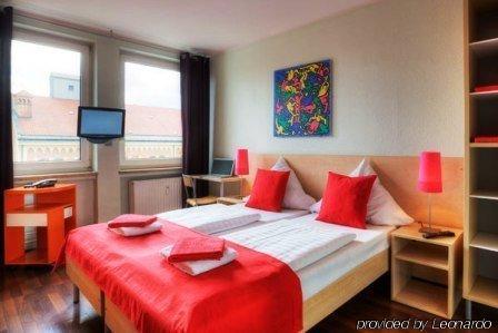 Hotel Meininger Center 3*